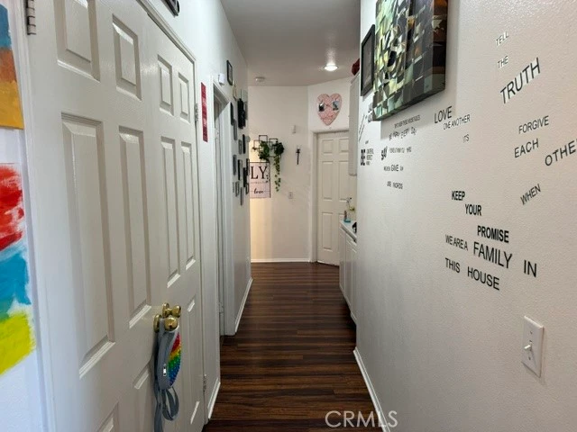 Interior 4