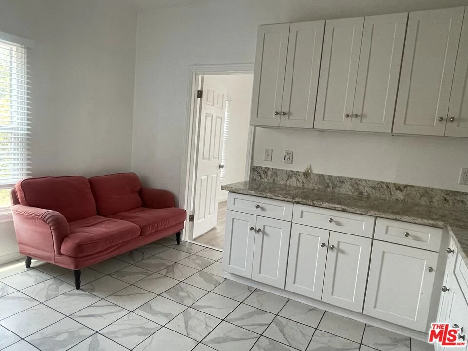 Interior 3