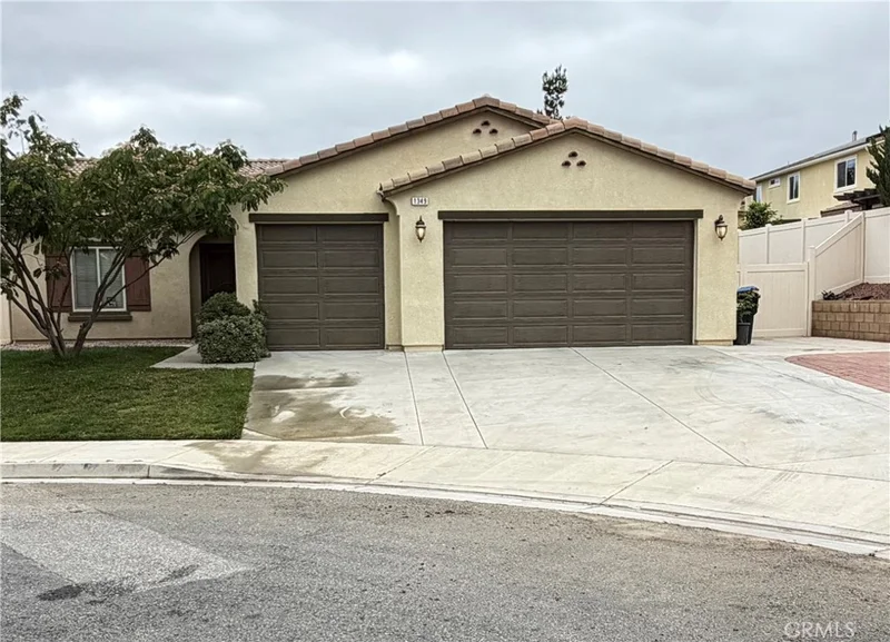1349 Acanthus Ln