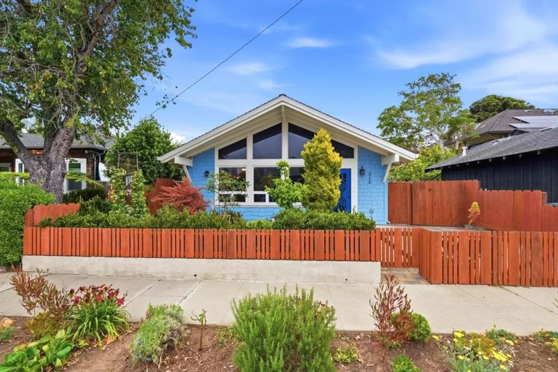 212 3rd Avenue