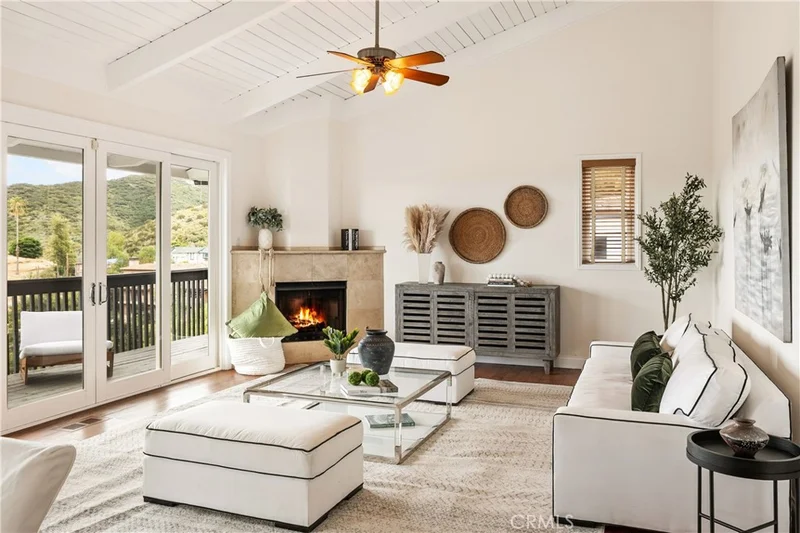 8462 Hillcroft Drive, West Hills, CA 91304