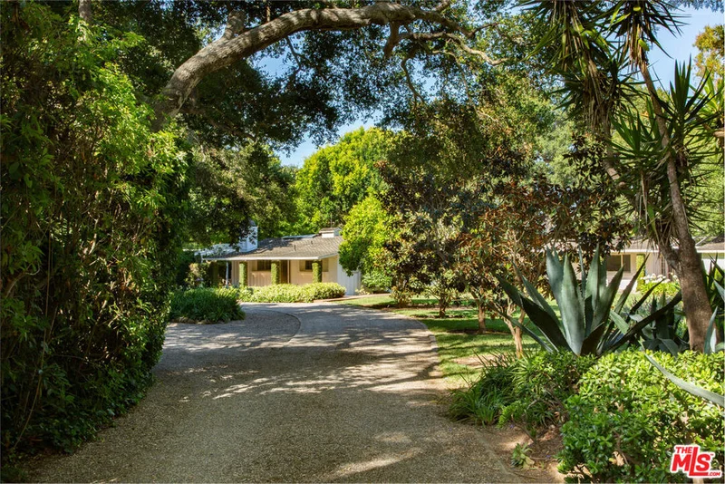 Photo 2 of 279 Santa Rosa Lane