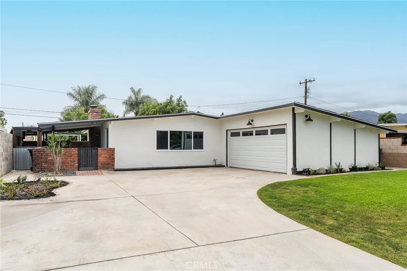 5615 N Rockvale, Azusa, CA 91702