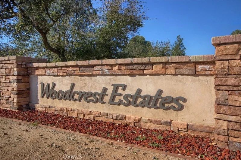 8 Lot Timberwood Lane