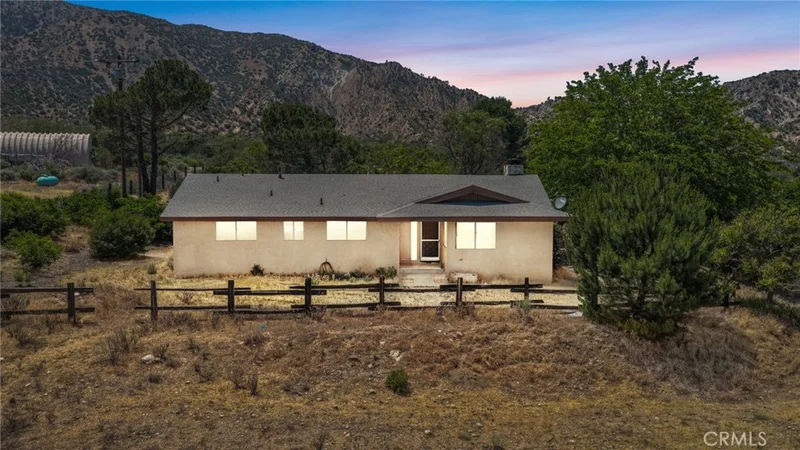 5500 Oil Well Road, Phelan, CA 92371
