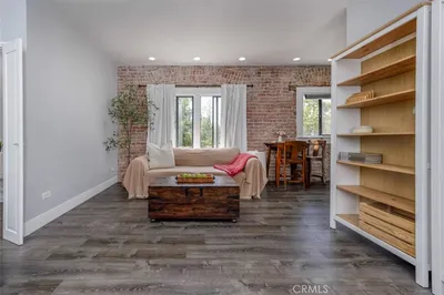 325 W 3rd Street 204