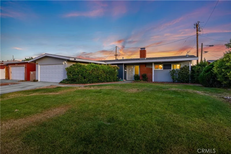 1626 E Avenue Q11 photo 2