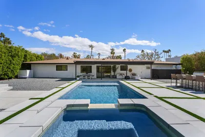 37081 Palmdale Road photo 2