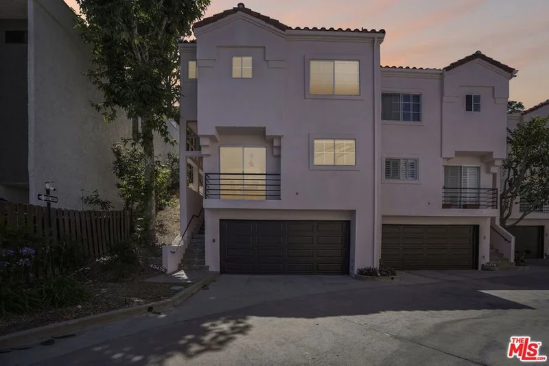 4347 Freedom Drive A, Calabasas, CA 91302