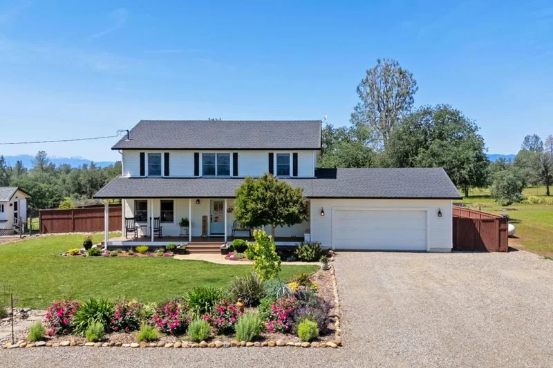 Photo 2 of 17962 Coyote Lane