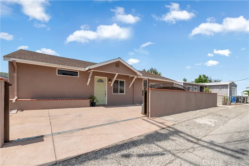 8926 Oswego Street photo 2