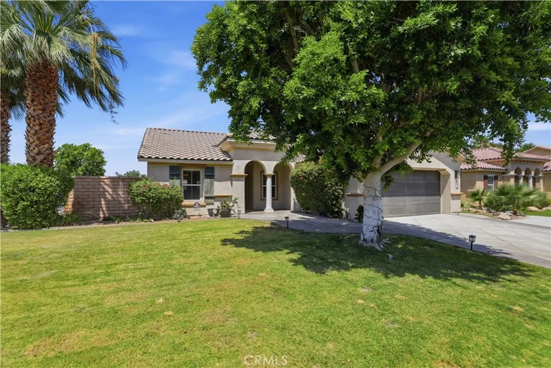 41425 Farmer Court photo 2