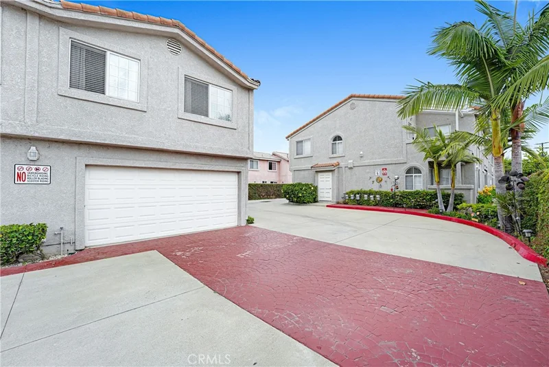 6551 Motz, Paramount, CA 90723