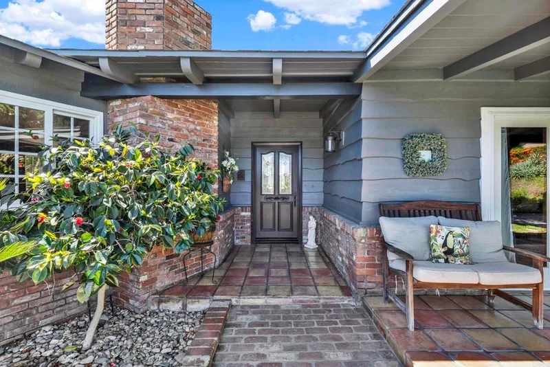 4605 Mayapan, La Mesa, CA 91941