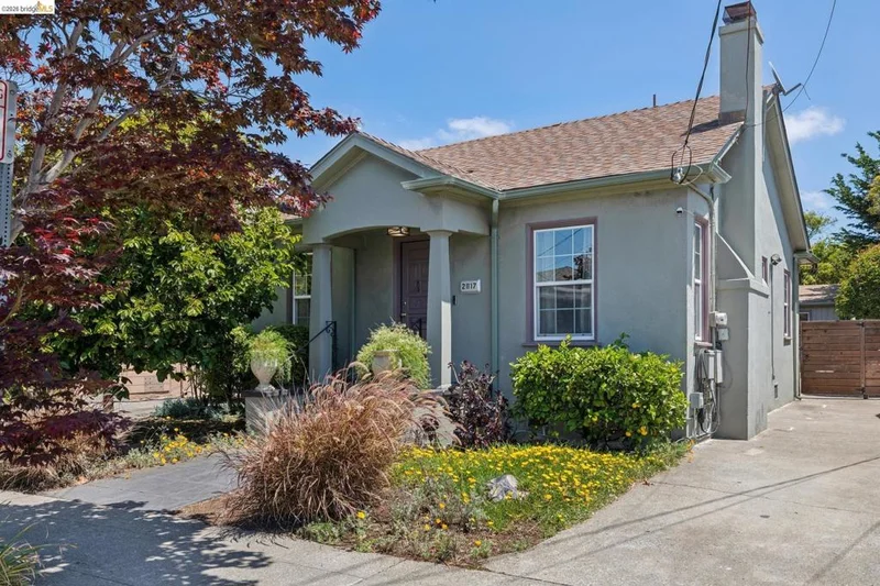 2817 Stanton St, Berkeley, CA 94702