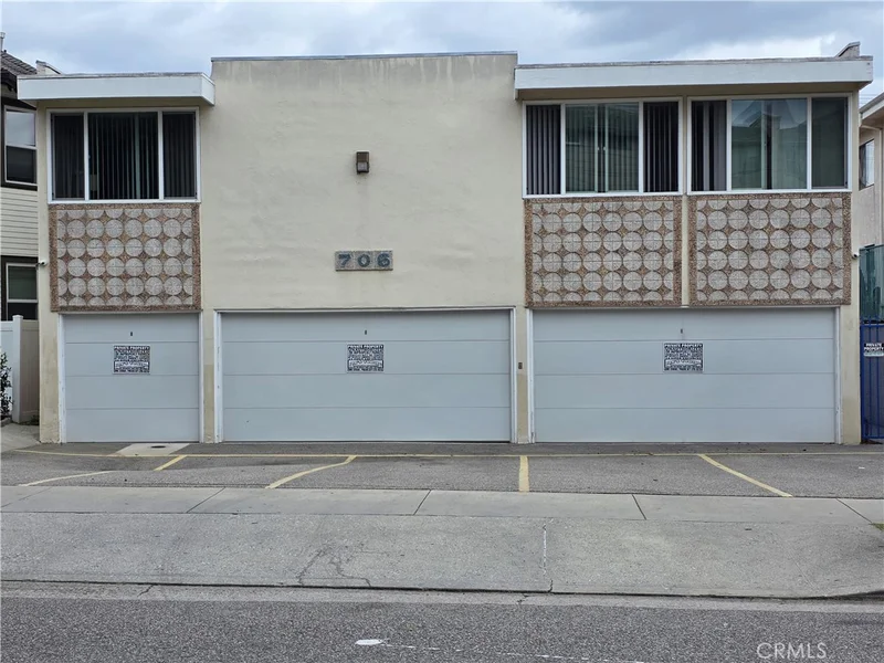 706 E Harvard 5