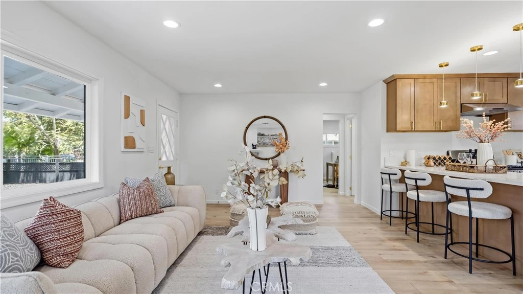 Interior 3