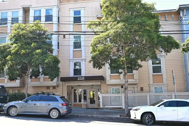 2225 23rd St 402, San Francisco, CA 94107