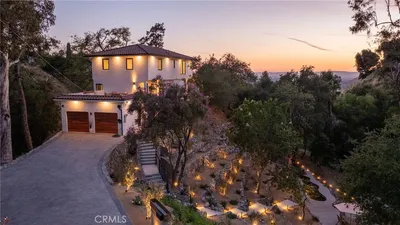 11111 Tujunga Canyon