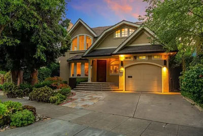 853 Riverside Drive