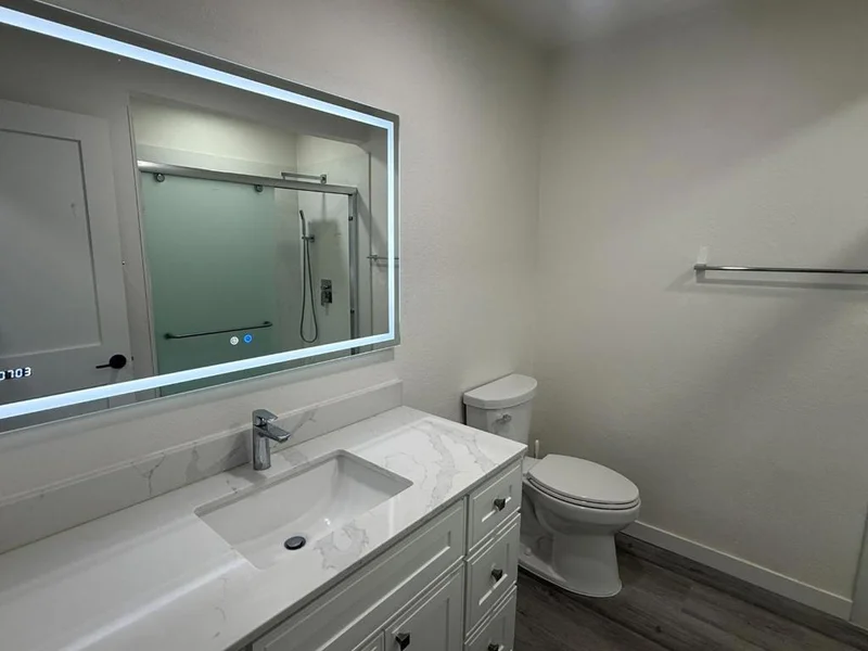 595 Cedro Street photo 2