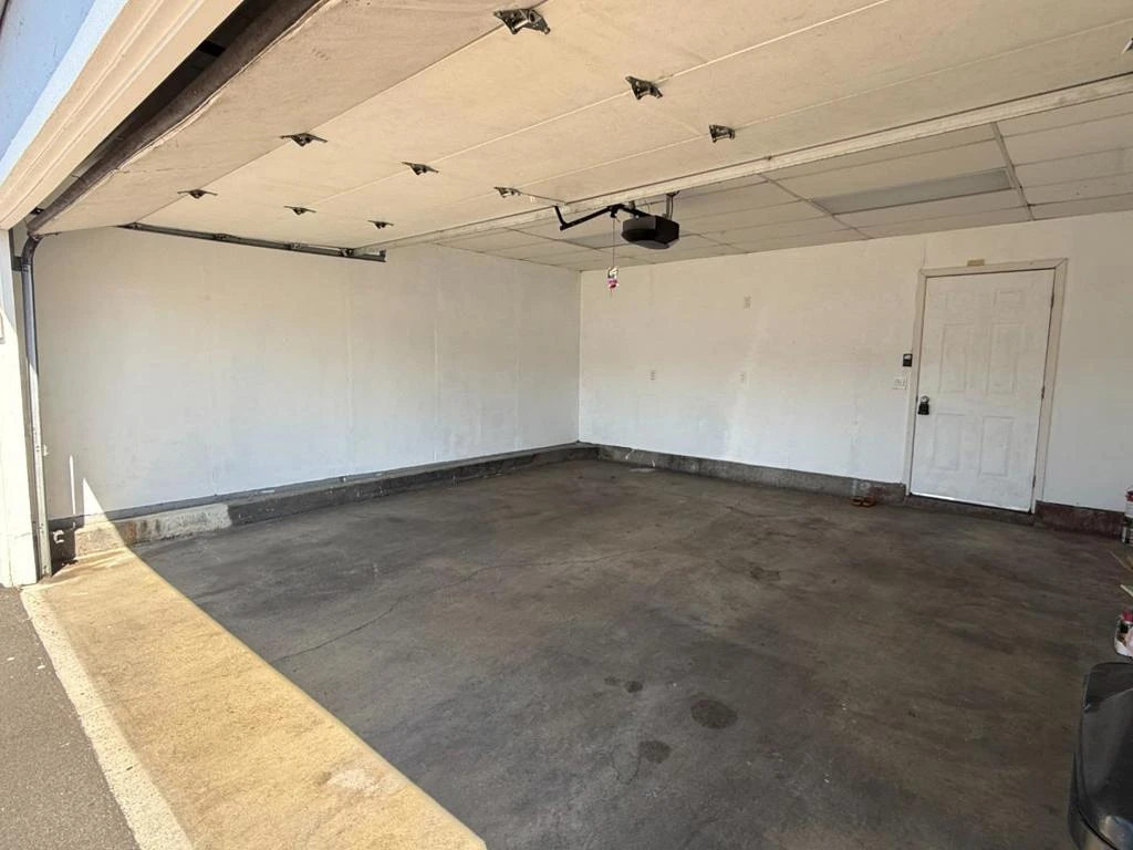 Interior 3
