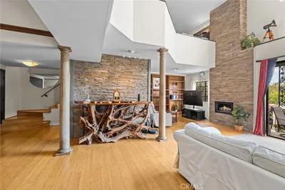 8712 Gregory Way 402