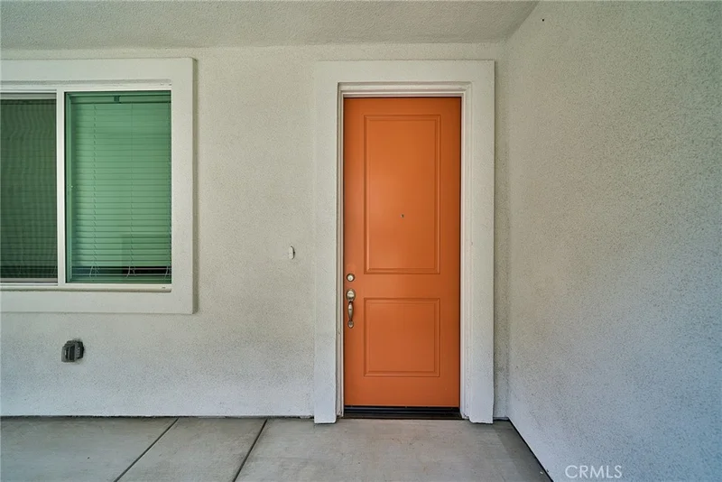 1672 Cayton photo 2