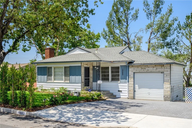 10603 Fernglen Avenue, Tujunga, CA 91042
