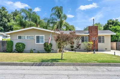 644 E Mountain View