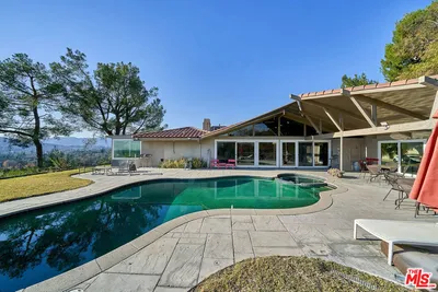 5354 Stardust Road