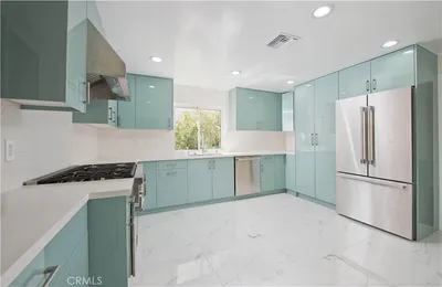 5333 Zelzah Avenue 102 photo 2