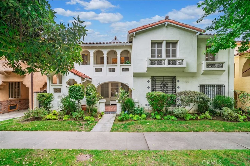 1026 S Crescent Heights, Los Angeles, CA 90035