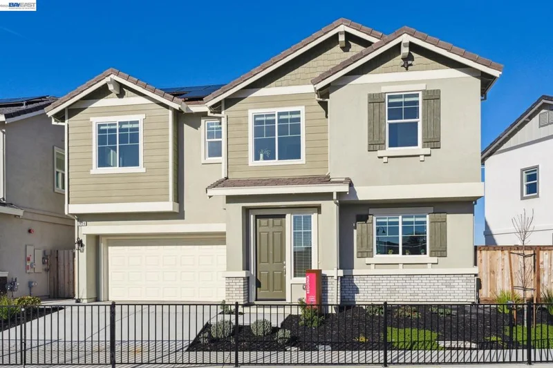 1484 Monument Ln, Fairfield, CA 94533
