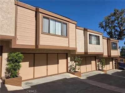 547 E Hazel Street 12