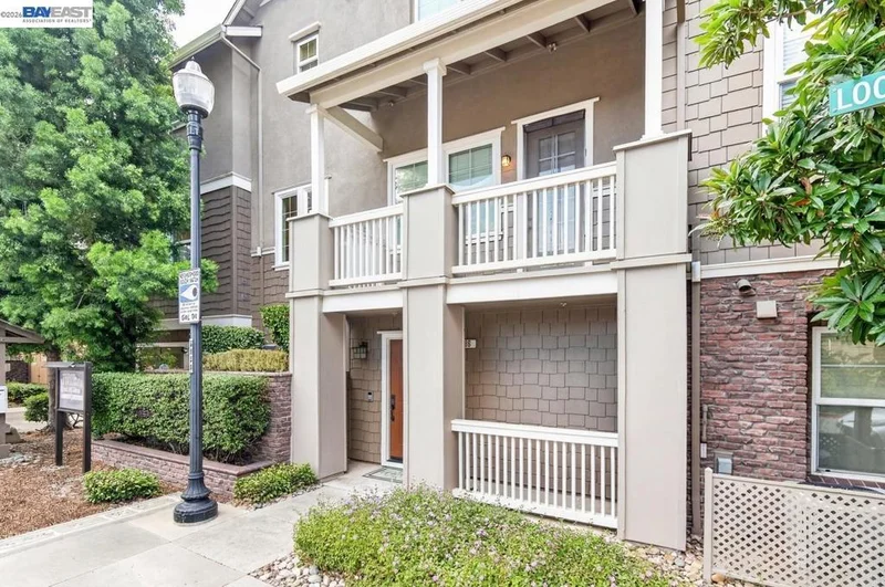 153 Gillette Pl 100, Livermore, CA 94550