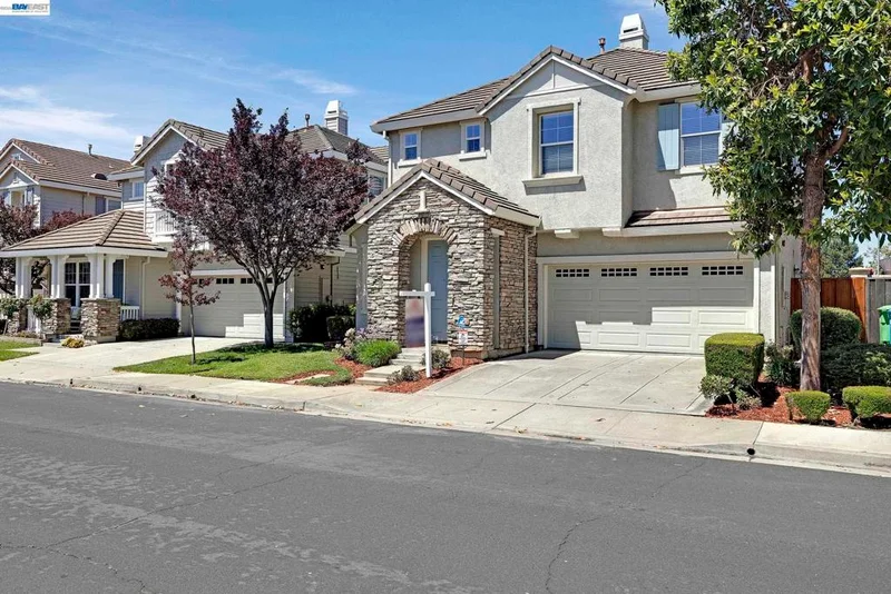 221 Dutra Vernaci Dr., Union City, CA 94587