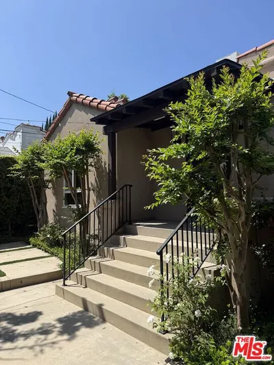 9001 Phyllis Avenue
