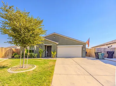 5803 Vespucci Avenue photo 2