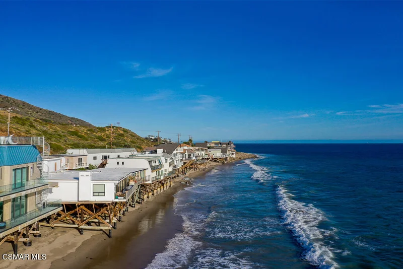 43300 Pacific Coast Highway