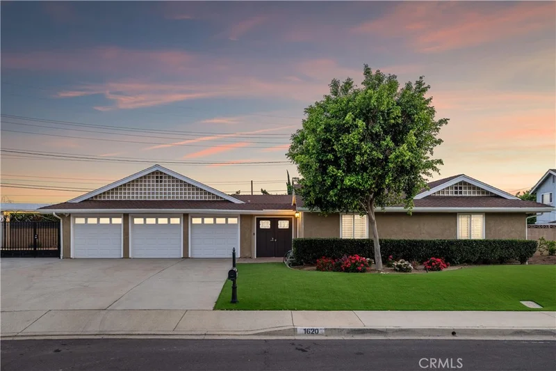 1620 Victoria Place