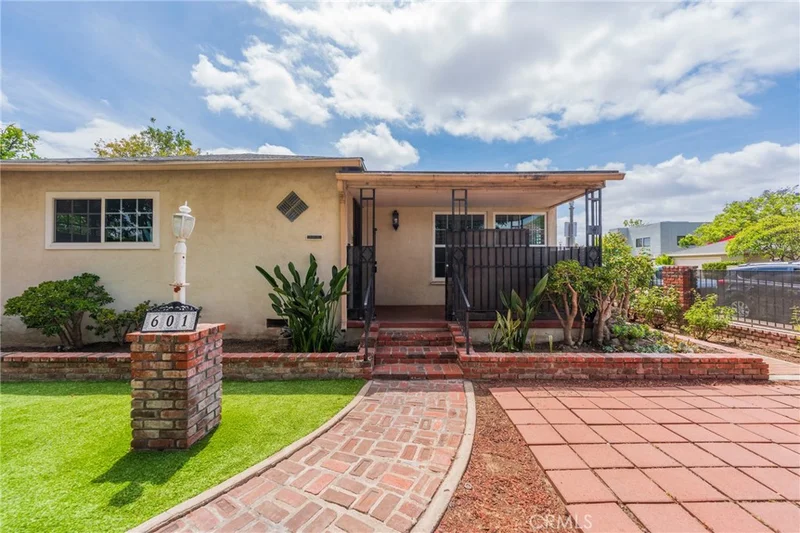 601 S Helena, Anaheim, CA 92805