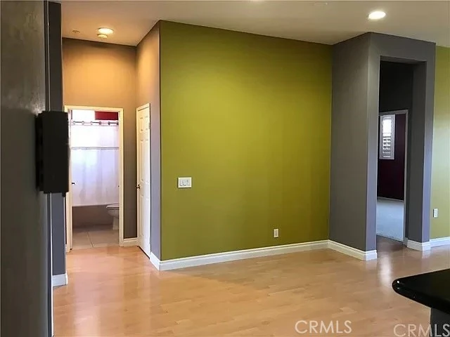 Interior 4