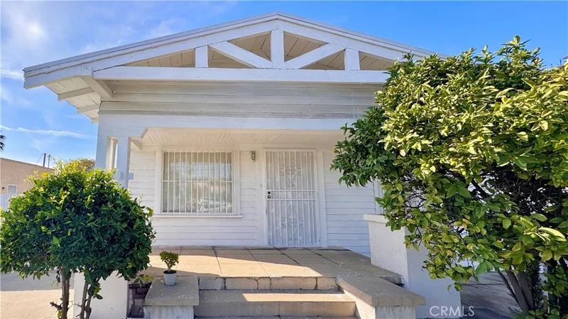 3817 Rosemead Boulevard photo 2