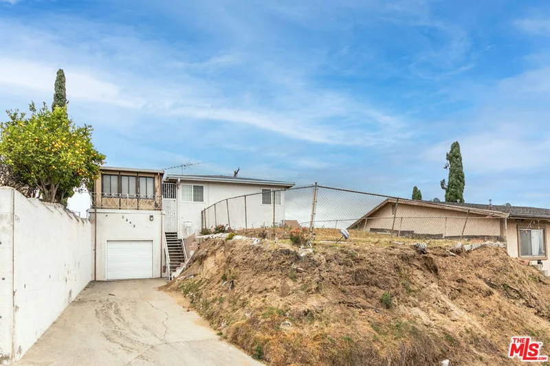 2343 Bullard Avenue, Los Angeles, CA 90032