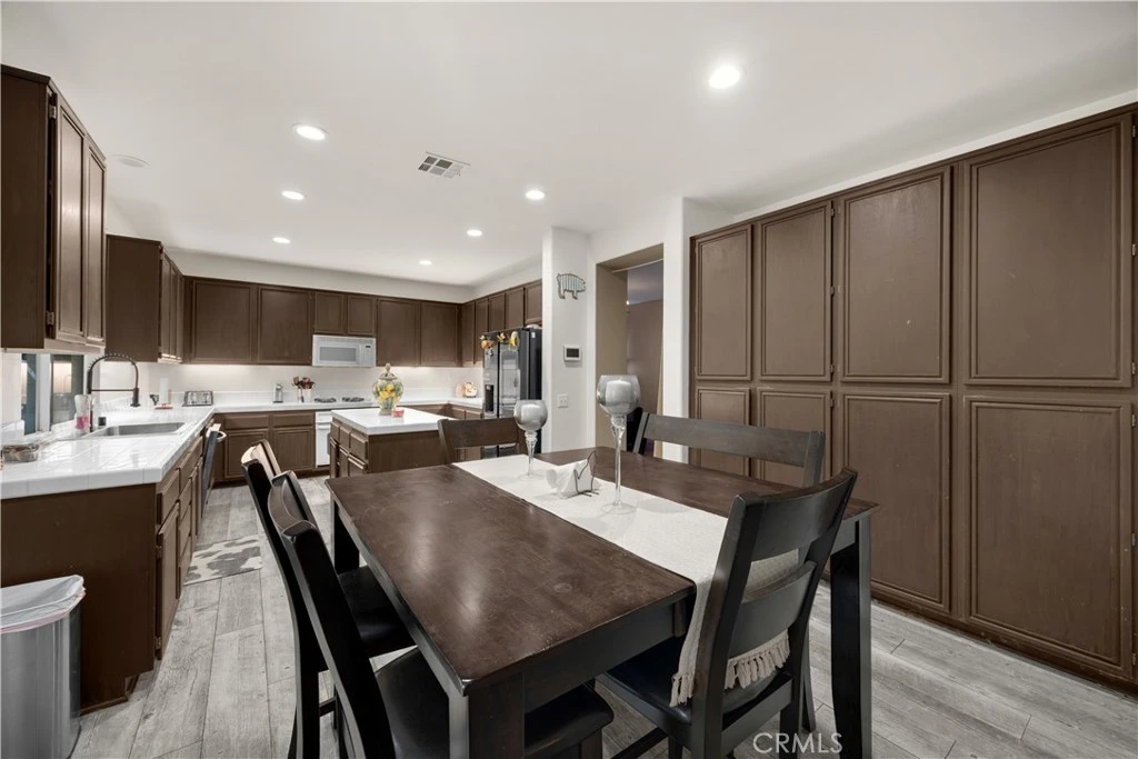 Photo 10 of 32509 Sprucewood
