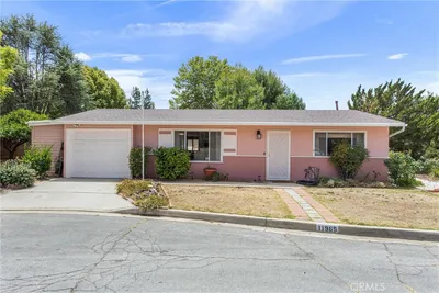 11965 Peach Tree photo 2