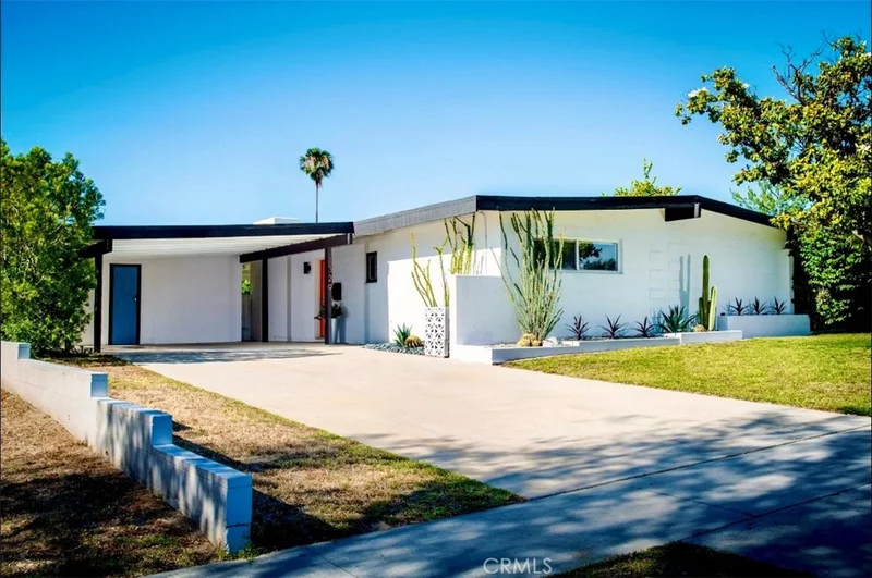 1329 Campus Avenue, Redlands, CA 92374