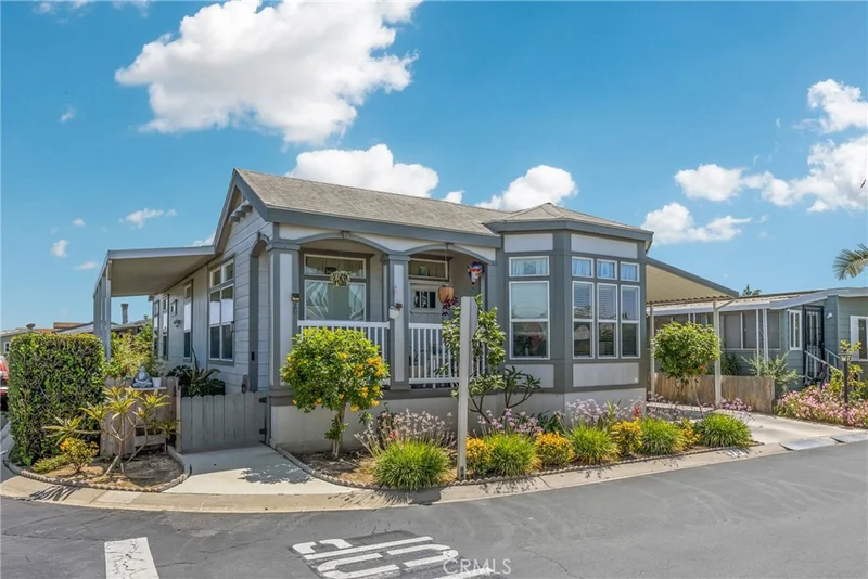 8200 Bolsa Ave #70, Midway City, CA 92655
