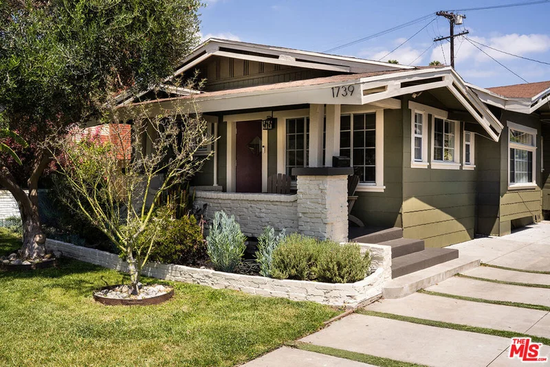 1739 W 41st Place, Los Angeles, CA 90062